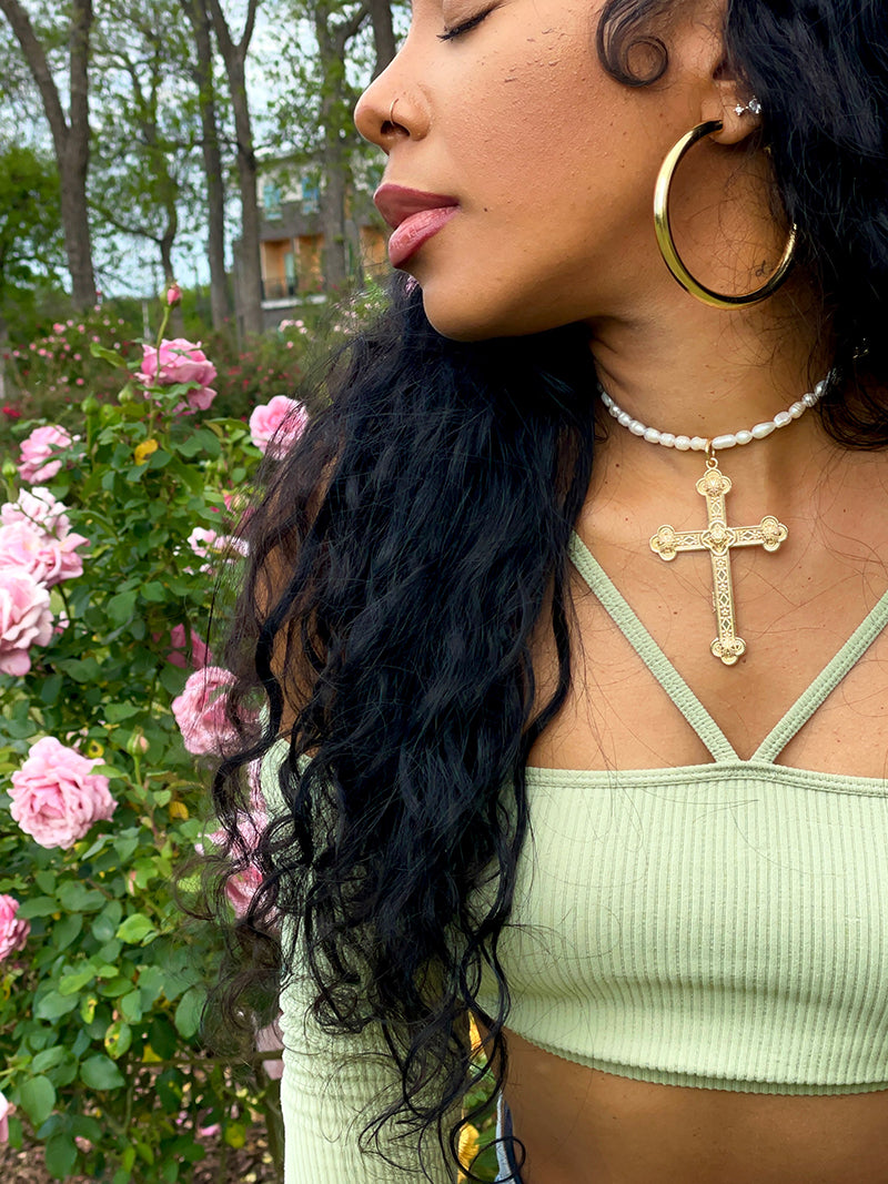 Deal Of The Day: Don't Cross Me Choker